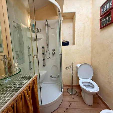 A035 Bel Atypique Suquet Apartment *